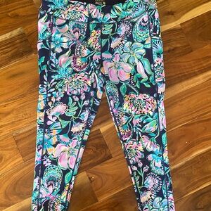 Lilly Pulitzer navy/floral XXL leggings. EUC.